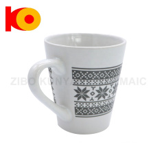 Nouveau design White Pattern Decal Red Tall Entonnoir en céramique Mug